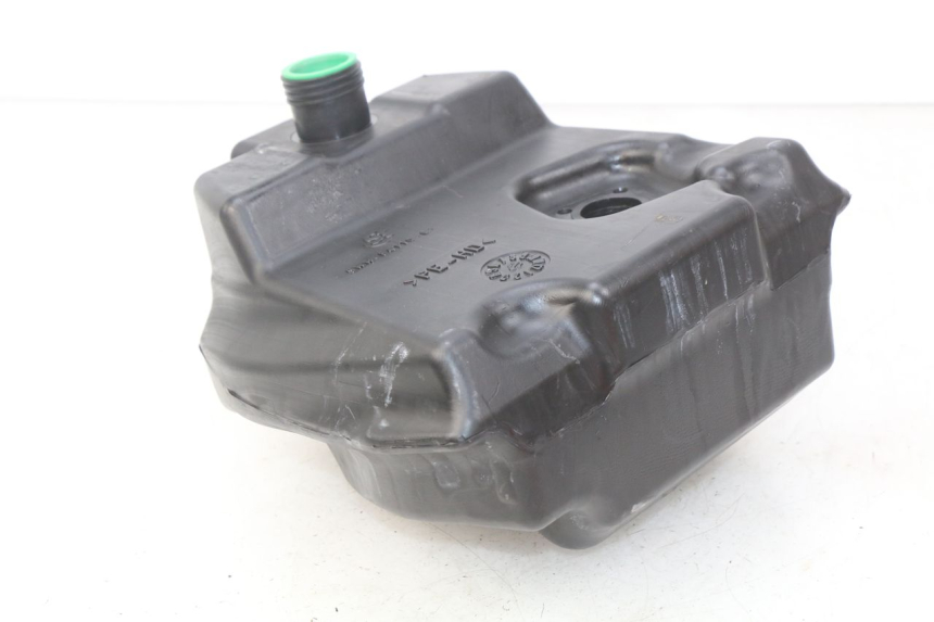 photo de RESERVOIR ESSENCE YAMAHA BW'S EASY 50 (2013 - 2016) - Gros plan technique