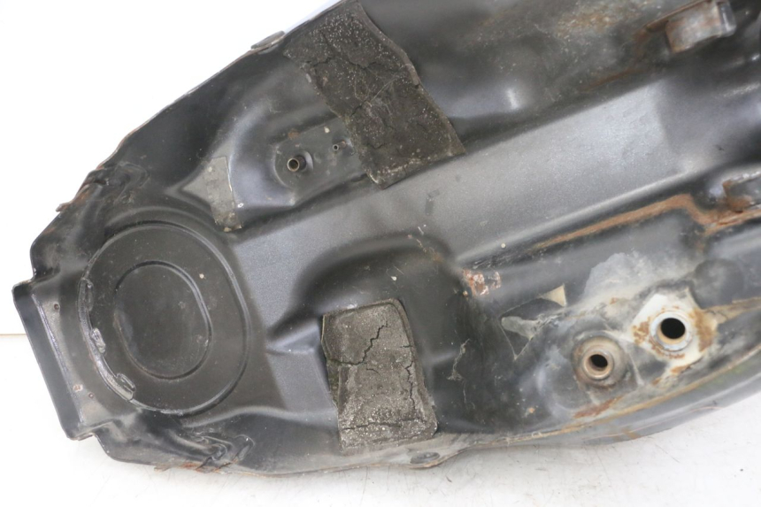 photo de RESERVOIR ESSENCE HONDA CBF 500 (2004 - 2007) - Détail de la pièce