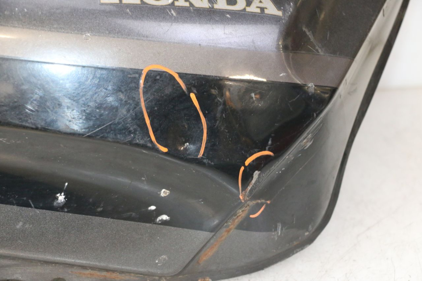 photo de RESERVOIR ESSENCE HONDA CBR F SC25 1000 (1989 - 1992) - Détails caractéristiques