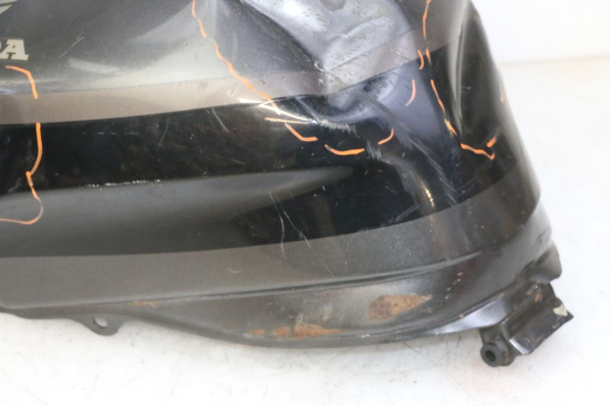 photo de RESERVOIR ESSENCE HONDA CBR F SC25 1000 (1989 - 1992) - Photo complémentaire