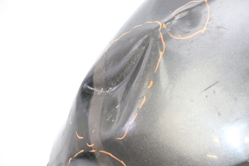 photo de RESERVOIR ESSENCE HONDA CBR F SC25 1000 (1989 - 1992) - Points de fixation