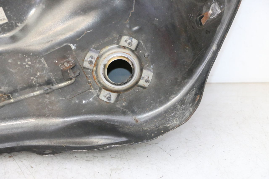 photo de RESERVOIR ESSENCE HONDA CBR F SC25 1000 (1989 - 1992) - État de surface