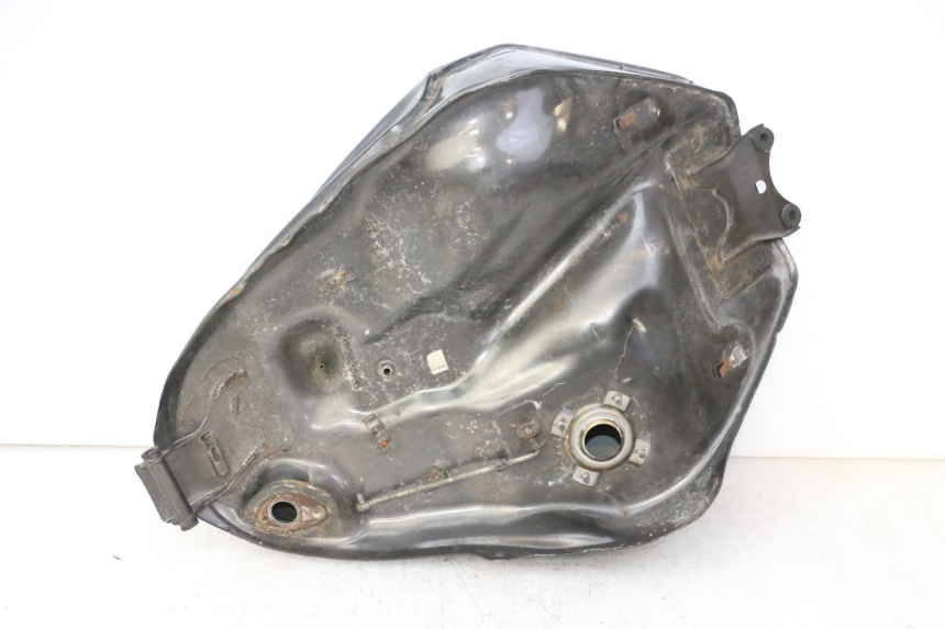 photo de RESERVOIR ESSENCE HONDA CBR F SC25 1000 (1989 - 1992) - Marquages et références