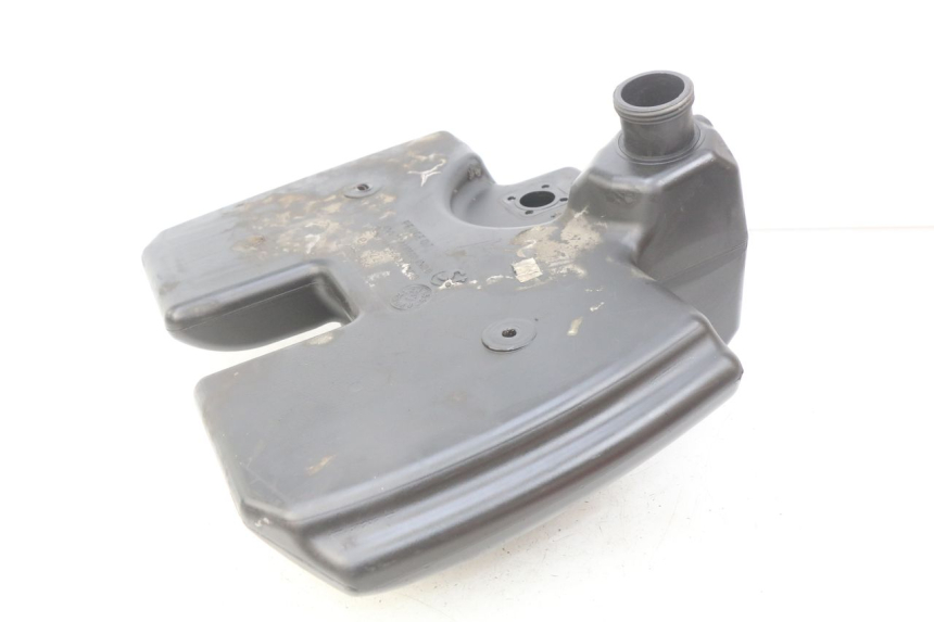 photo de RESERVOIR ESSENCE PEUGEOT CITYSTAR 50 (2013 - 2017) - Autre angle de vue