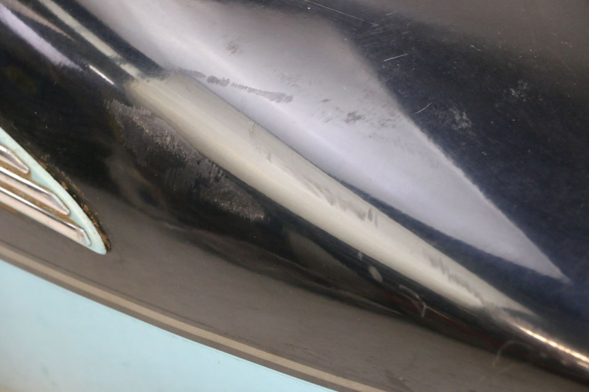 photo de RESERVOIR ESSENCE APRILIA CLASSIC 125 (1995 - 2001) - Détails caractéristiques