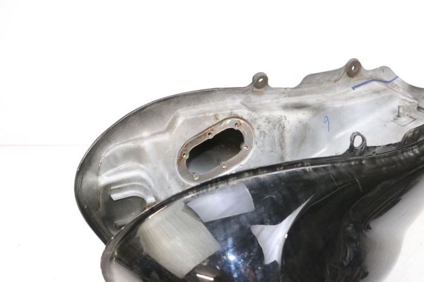 photo de RESERVOIR ESSENCE KSR CODE 125 (2018 - 2020) - Points de fixation