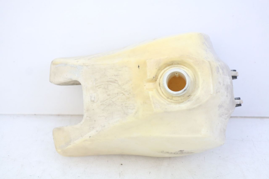 photo de RESERVOIR ESSENCE JIANSHE COYOTE 80 - Gros plan technique