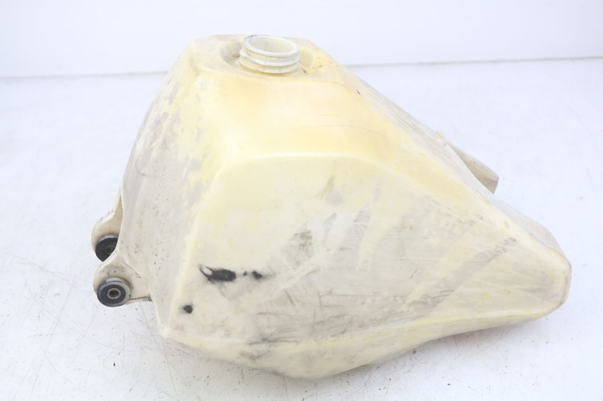 photo de RESERVOIR ESSENCE JIANSHE COYOTE 80 - Points de fixation