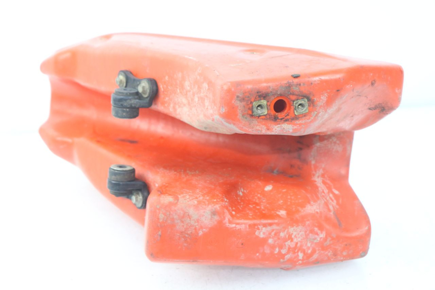 photo de RESERVOIR ESSENCE HONDA CR 125 (1989 - 1991) - Gros plan technique