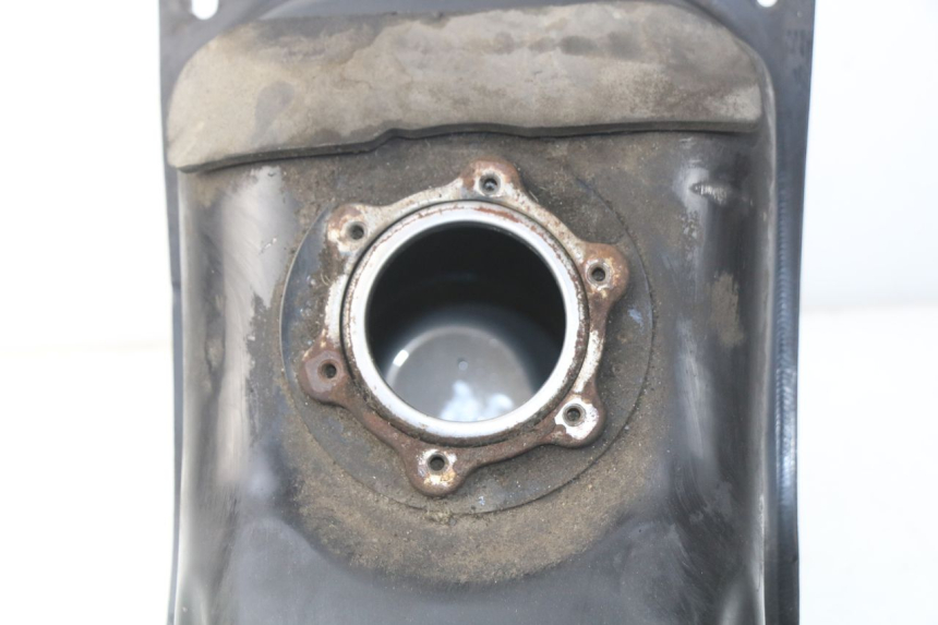 photo de RESERVOIR ESSENCE KYMCO DINK STREET 125 (2009 - 2014) - Vue d’ensemble