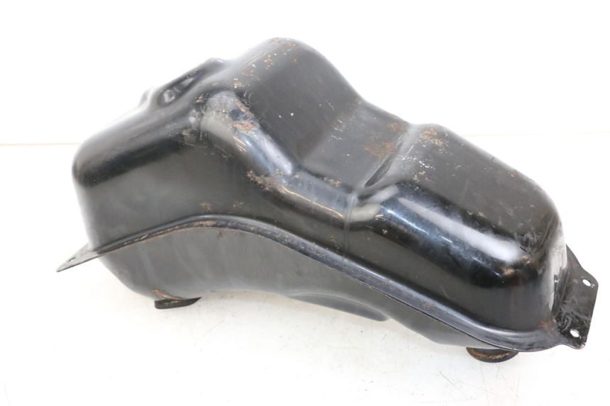 photo de RESERVOIR ESSENCE KYMCO DINK STREET 125 (2009 - 2014) - Gros plan technique