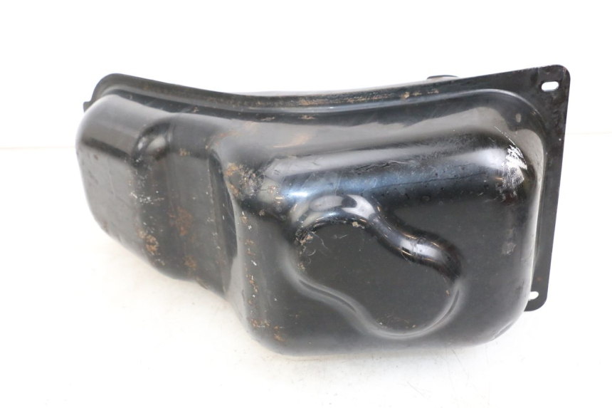 photo de RESERVOIR ESSENCE KYMCO DINK STREET 125 (2009 - 2014) - Points de fixation