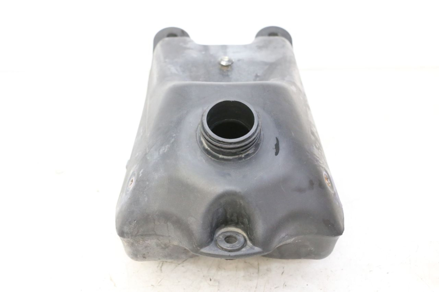 photo de RESERVOIR ESSENCE BSE DIRTBIKE PH10L 125 - Gros plan technique