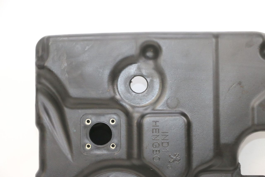 photo de RESERVOIR ESSENCE PEUGEOT DJANGO 4T 50 (2014 - 2019) - État de surface