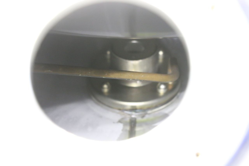 photo de RESERVOIR ESSENCE SUZUKI DL V STROM 1000 (2002 - 2007) - Zoom état d’usage