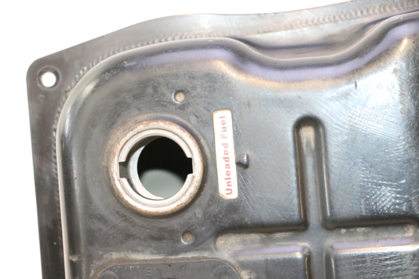 photo de RESERVOIR ESSENCE CF MOTO E-CHARM 125 (2005 - 2008) - Autre angle de vue