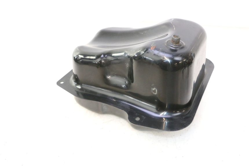 photo de RESERVOIR ESSENCE CF MOTO E-CHARM 125 (2005 - 2008) - Points de fixation