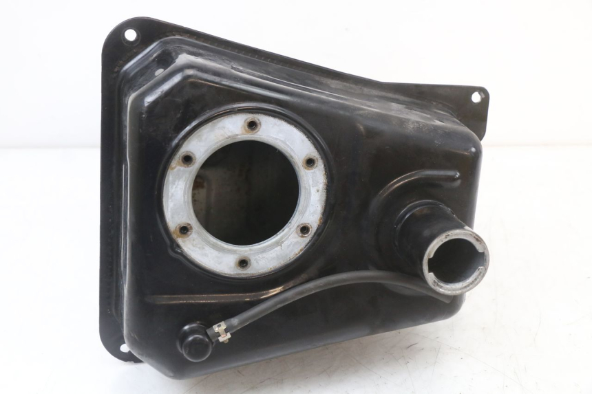 photo de RESERVOIR ESSENCE LONGJIA EASY MAX 125 (2020 - 2024) - Gros plan technique