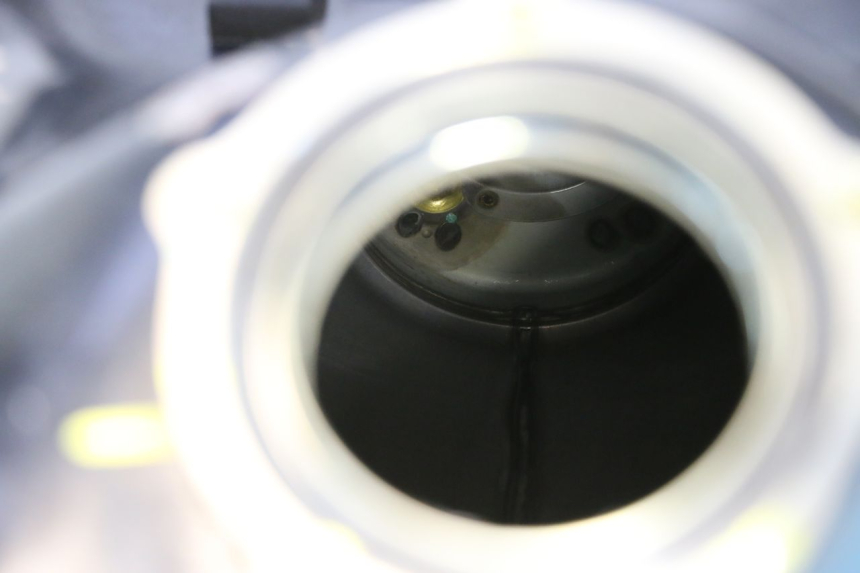 photo de RESERVOIR ESSENCE KAWASAKI ER-6 ER6 F ABS 650 (2012 - 2016) - Zoom état d’usage