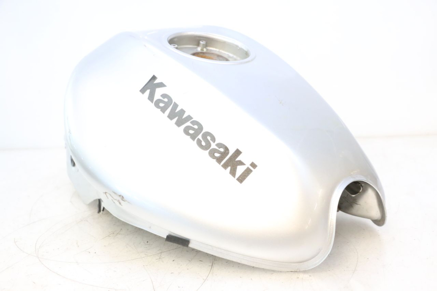 photo de RESERVOIR ESSENCE KAWASAKI ER-6 ER6 N 650 (2005 - 2009) - Angle alternatif