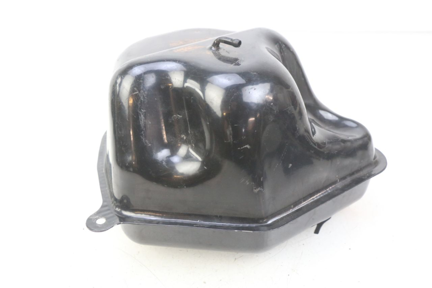 photo de RESERVOIR ESSENCE JM MOTORS EVOLIS 4T 50 (2018 - 2022) - Gros plan technique