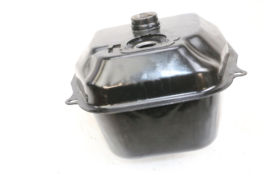 photo de RESERVOIR ESSENCE BTC FELICE SPORT 50 - État de surface