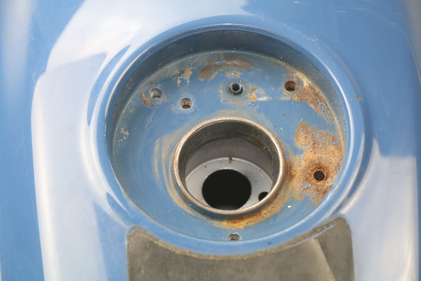 photo de RESERVOIR ESSENCE YAMAHA FJR ABS 1300 (2006 - 2012) - Vue rapprochée