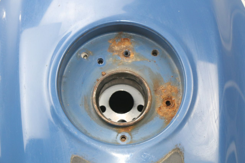 photo de RESERVOIR ESSENCE YAMAHA FJR ABS 1300 (2006 - 2012) - Vue rapprochée