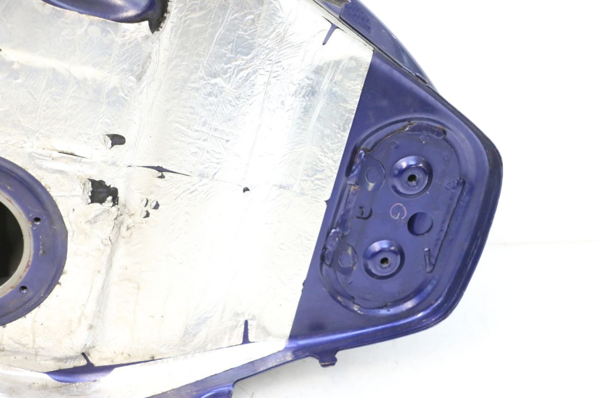 photo de RESERVOIR ESSENCE YAMAHA FJR 1300 (2001 - 2005) - Gros plan technique