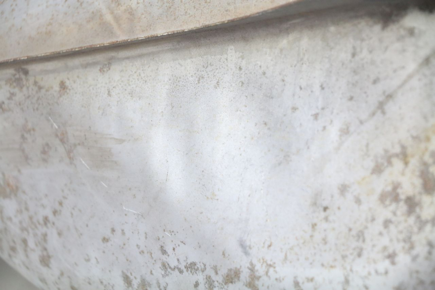 photo de RESERVOIR ESSENCE HONDA FJS SILVERWING SILVER WING 400 (2009 - 2016) - Gros plan technique