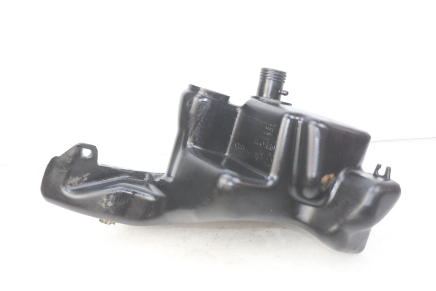 photo de RESERVOIR ESSENCE PIAGGIO FLY 2T 50 (2004 - 2017) - Zoom état d’usage