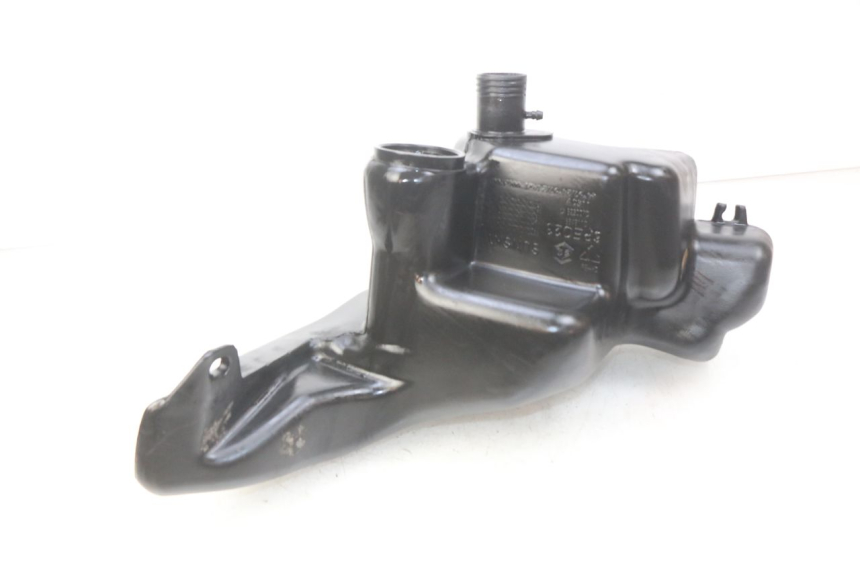 photo de RESERVOIR ESSENCE PIAGGIO FLY 2T 50 (2004 - 2017) - Autre angle de vue