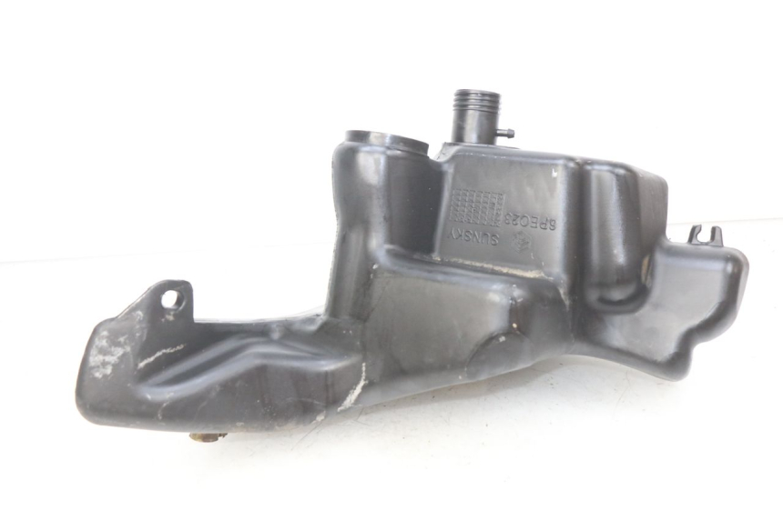 photo de RESERVOIR ESSENCE PIAGGIO FLY 100 (2006 - 2010) - Zoom état d’usage