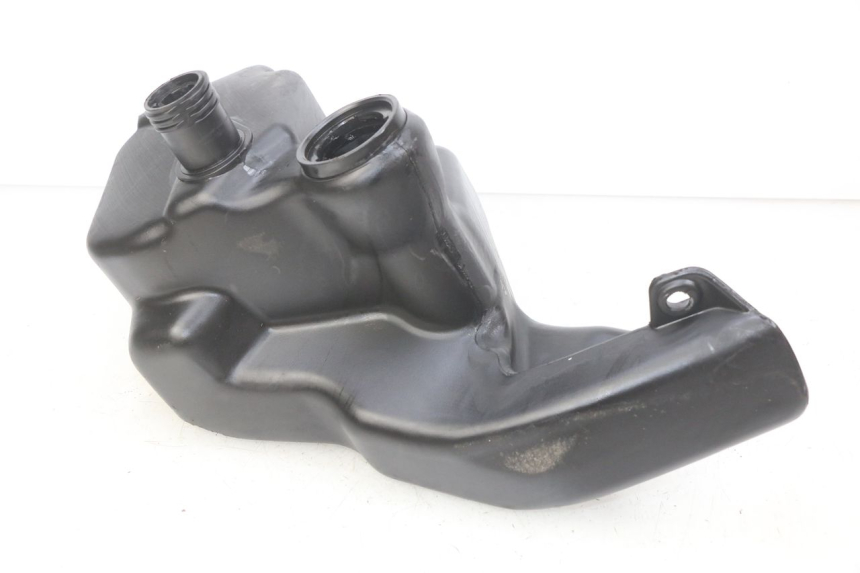 photo de RESERVOIR ESSENCE PIAGGIO FLY 100 (2006 - 2010) - Vue principale