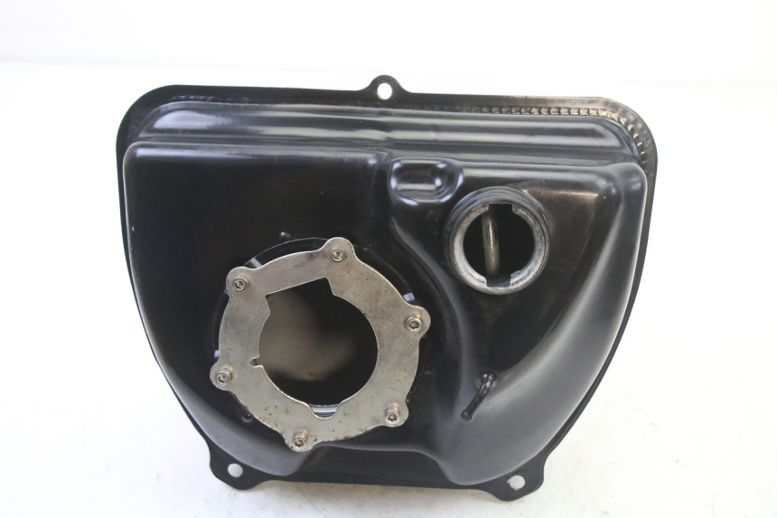 photo de RESERVOIR ESSENCE VENESI FLY RETRO 4T 50 (2020 - 2025) - Zoom état d’usage