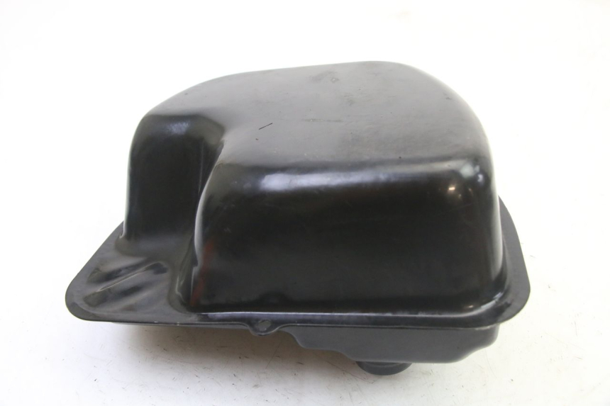 photo de RESERVOIR ESSENCE VENESI FLY RETRO 4T 50 (2020 - 2025) - Points de fixation