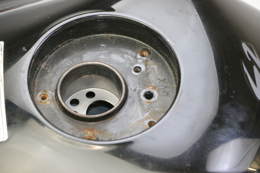 photo de RESERVOIR ESSENCE YAMAHA FZ6 FAZER S2 600 (2007 - 2011) - Aperçu profil