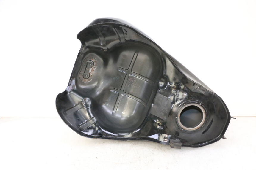 photo de RESERVOIR ESSENCE YAMAHA FZ6 FAZER S2 600 (2007 - 2011) - Zoom état d’usage