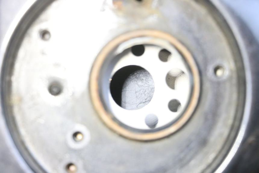 photo de RESERVOIR ESSENCE YAMAHA FZ6 N FAZER 600 (2004 - 2006) - Détail de la pièce