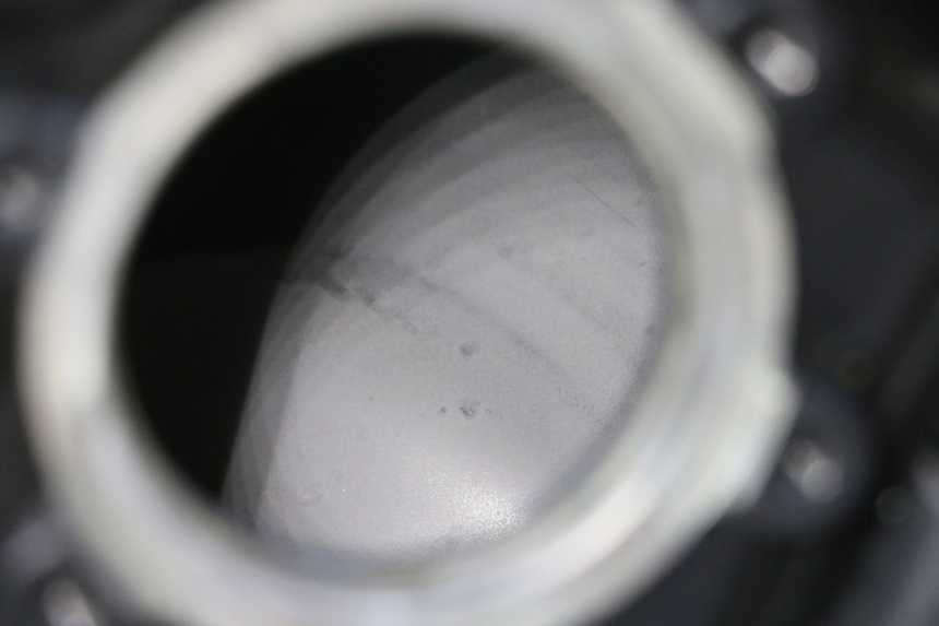 photo de RESERVOIR ESSENCE BMW G310 R 310 (2016 - 2020) - Gros plan technique