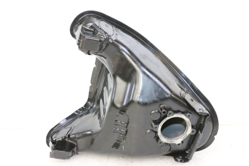 photo de RESERVOIR ESSENCE BMW G310 R 310 (2016 - 2020) - Points de fixation
