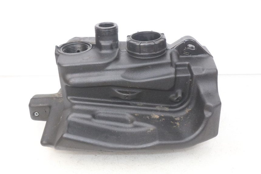 photo de RESERVOIR ESSENCE PEUGEOT GEOPOLIS 400 (2007 - 2013) - Zoom état d’usage