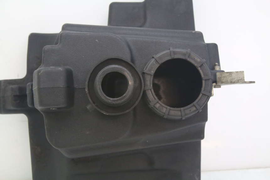 photo de RESERVOIR ESSENCE PEUGEOT GEOPOLIS RS 125 (2007 - 2009) - Vue d’ensemble