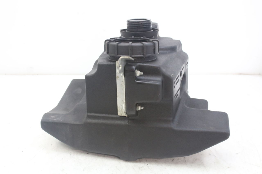photo de RESERVOIR ESSENCE PEUGEOT GEOPOLIS RS 125 (2007 - 2009) - Pièce contrôlée