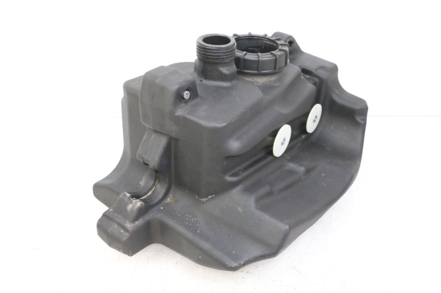 photo de RESERVOIR ESSENCE PEUGEOT GEOPOLIS RS 125 (2007 - 2009) - Gros plan technique