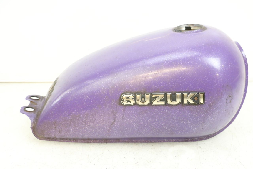 photo de RESERVOIR ESSENCE SUZUKI GN 125 (1997 - 2000) - État de surface