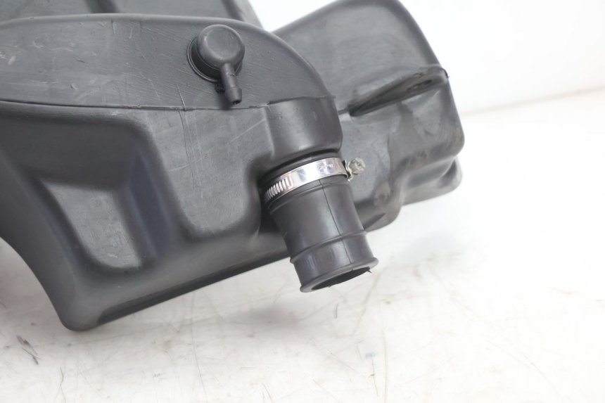 photo de RESERVOIR ESSENCE GILERA GP 800 (2007 - 2013) - Marquages et références