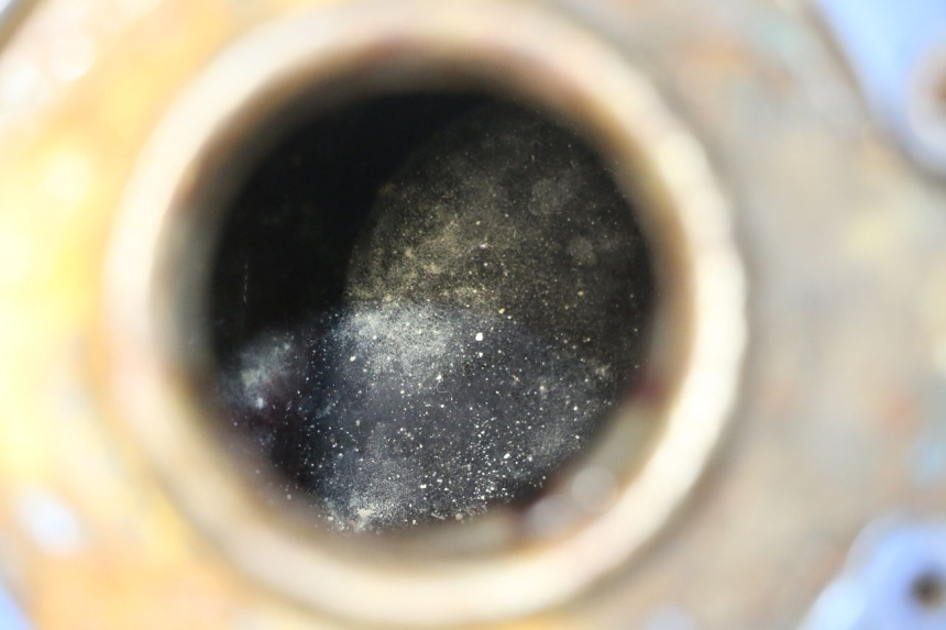 photo de RESERVOIR ESSENCE KAWASAKI GPX R WARBIRD 600 (1988 - 1993) - Angle alternatif