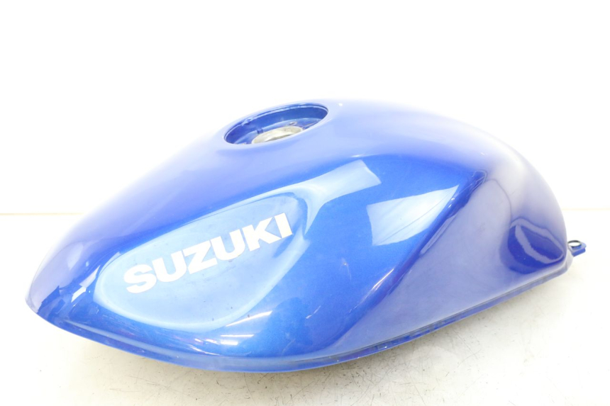 photo de RESERVOIR ESSENCE SUZUKI GSF S BANDIT 600 (2000 - 2004) - Détails caractéristiques