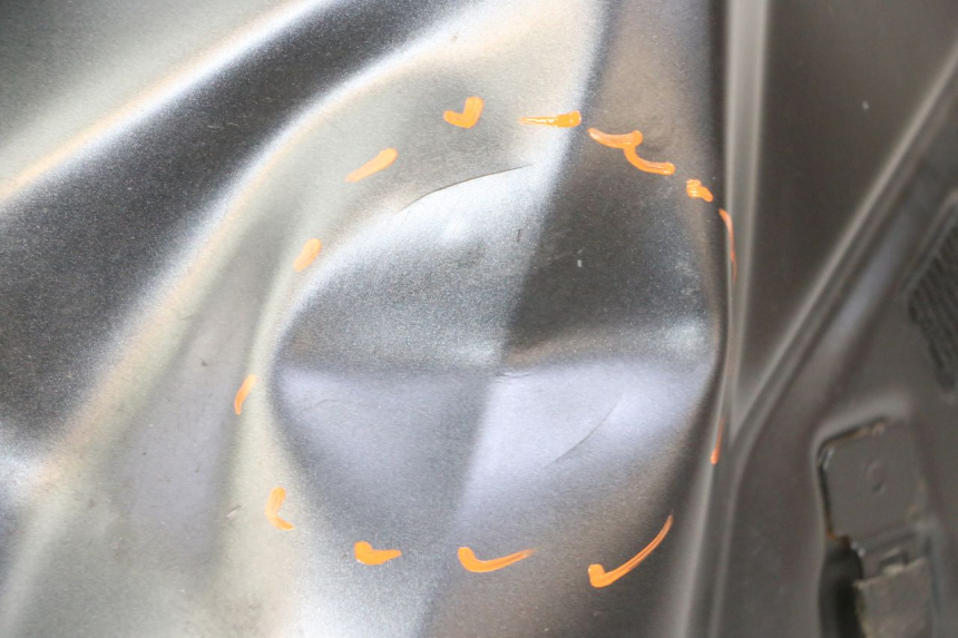 photo de RESERVOIR ESSENCE SUZUKI GSR 750 (2011 - 2017) - Vue rapprochée